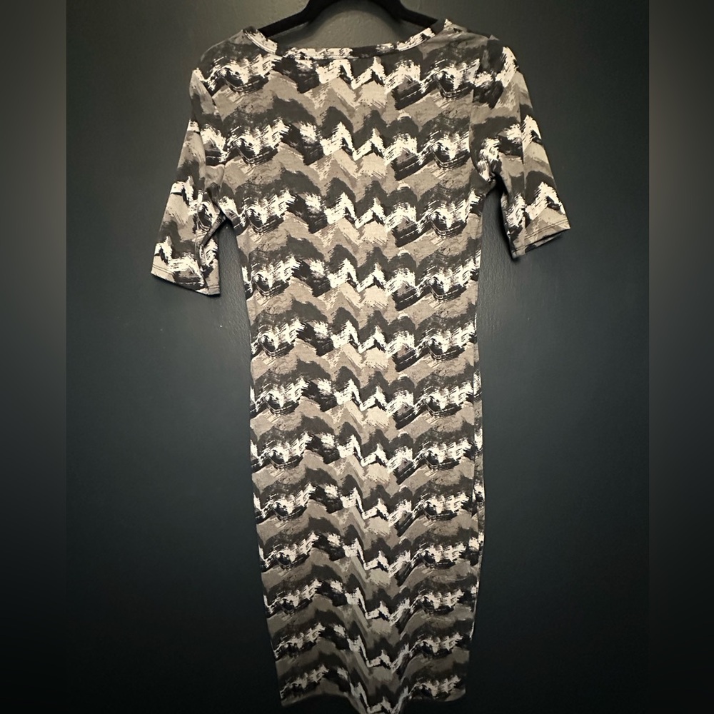 LuLaRoe Black and White Zigzag Dress